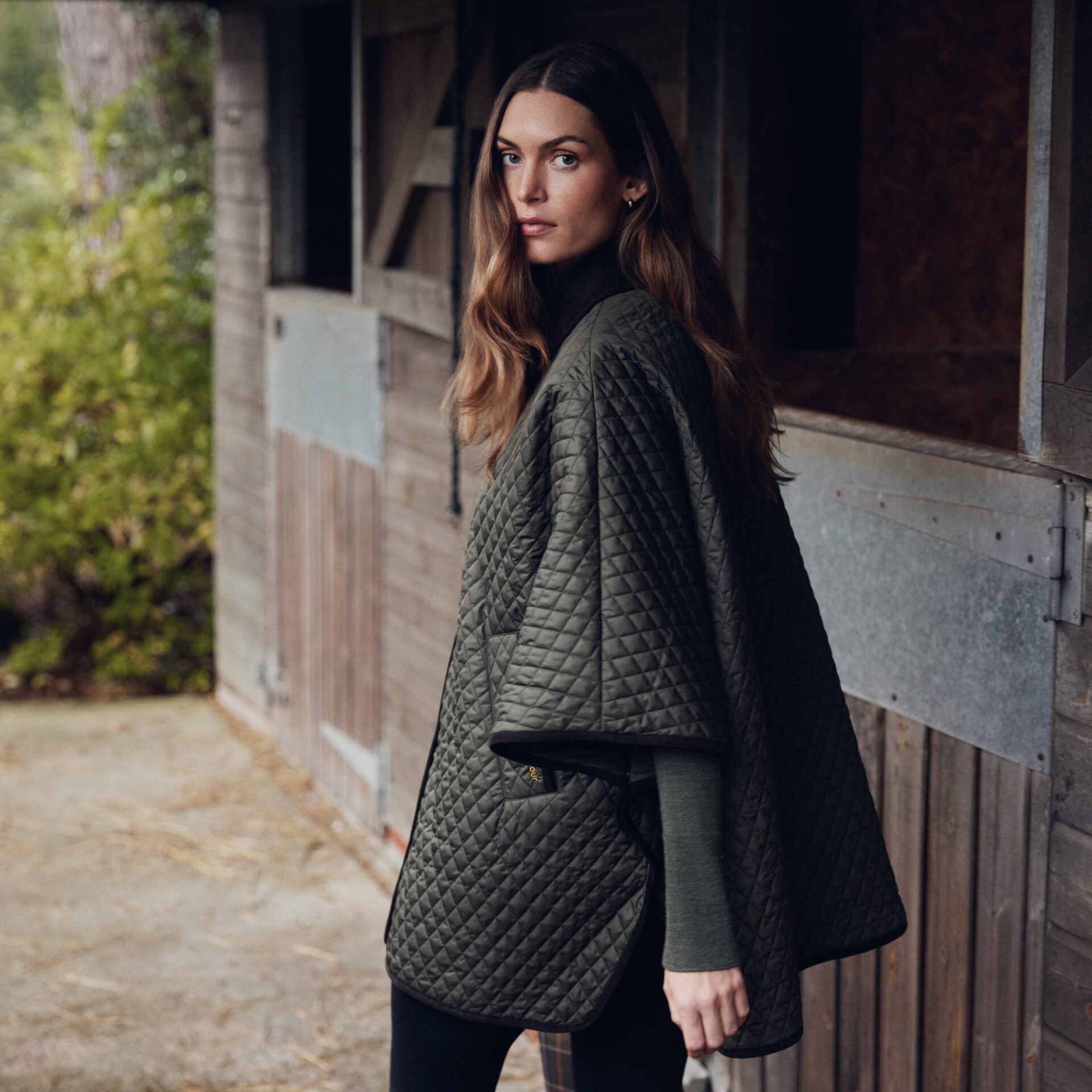 Barbour Women's Countrywear Barbour Oakham Quilted Cape