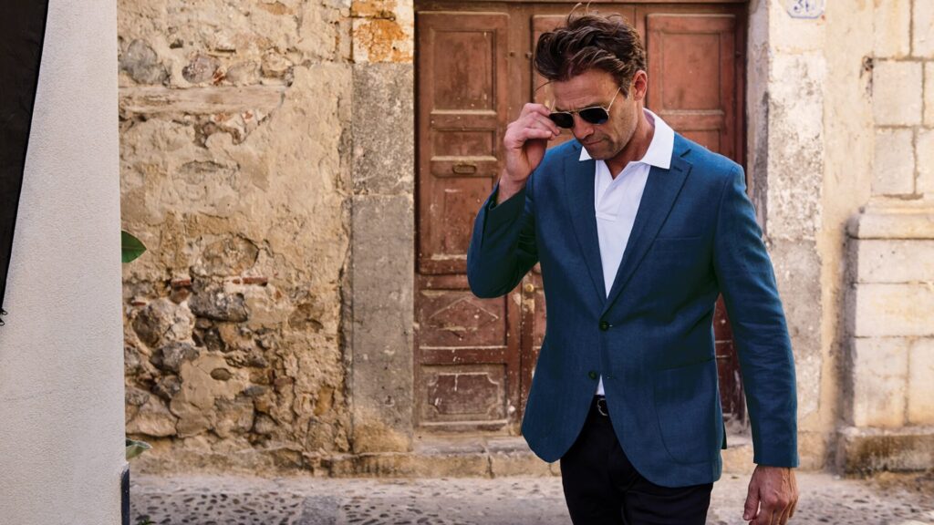 Brook Taverner Tailored Fit Eastwood Navy Pure Linen Suit