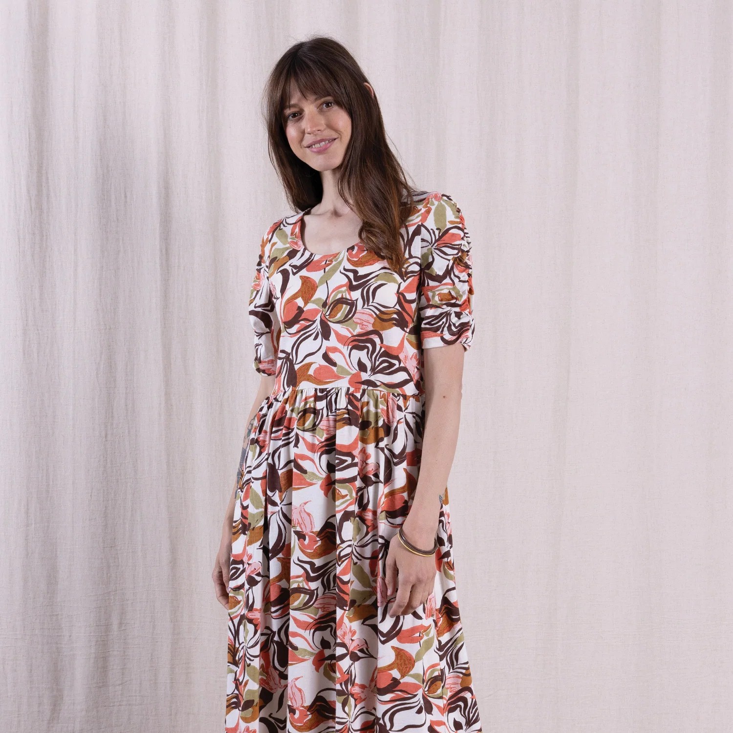 nomads SS26 Organic Cotton Gathered Sleeve Midi Dress