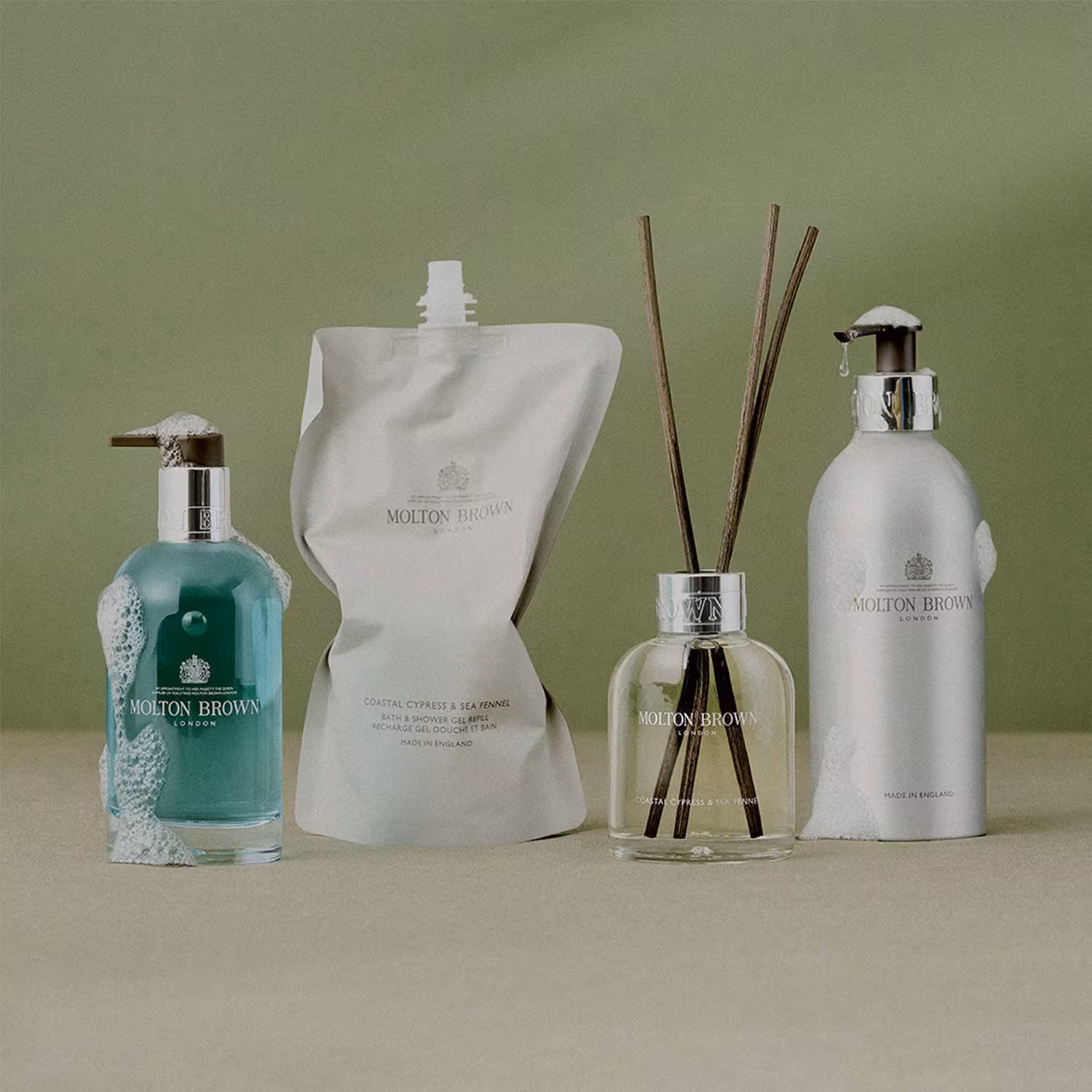 molton brown Re-charge Black Pepper Infinite Bottle Body Care Gift Set