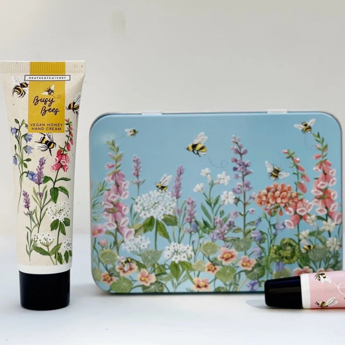 Heathcote & Ivory Beauty busy bee vegan honey hand and lip tin