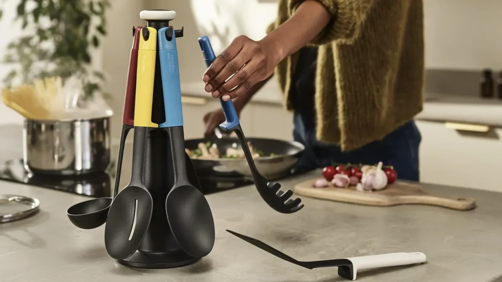 Elevate™ 6-piece Multicolour Utensil Set with Storage Stand