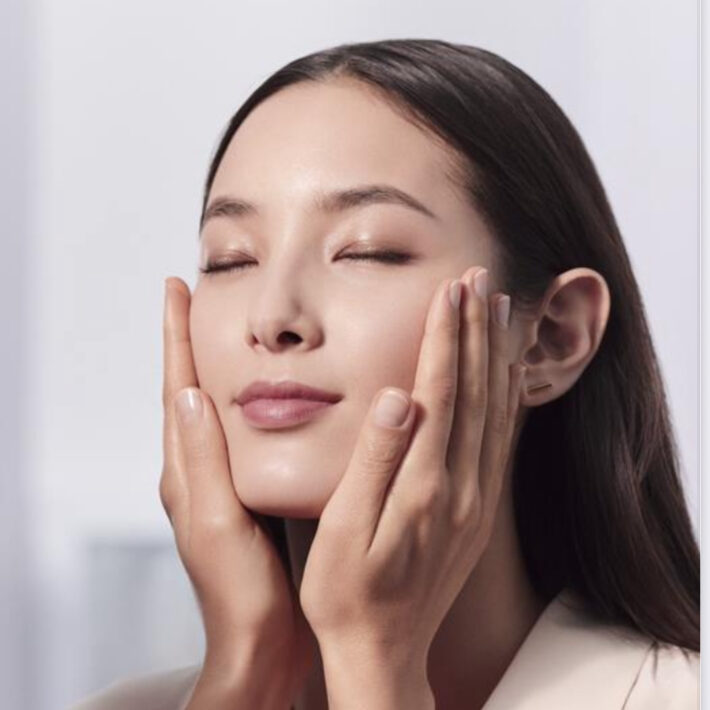 Clarins express skin services , farnham, Elphicks, clarins, cosmetic, Department store