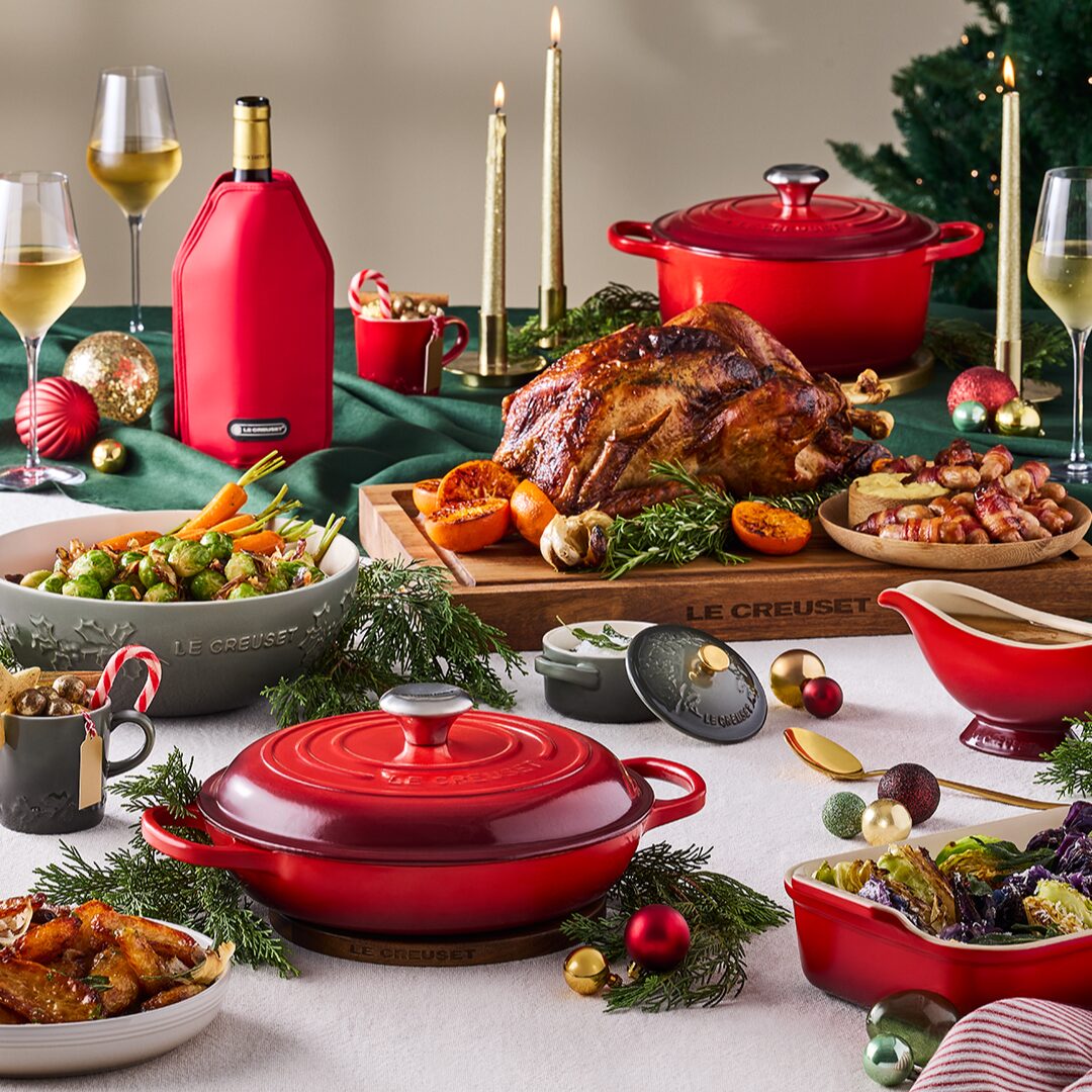 Le Creuset Velaze Cast Iron Casserole Dish with Lid, Non-Stick Cast Iron Dutch Oven for Home Baking, Braiser, Cooking,34cm/7.5L(Red)