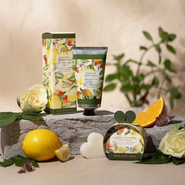 The English Soap Company Heritage Lemon and Mandarin Heart Guest Soaps
